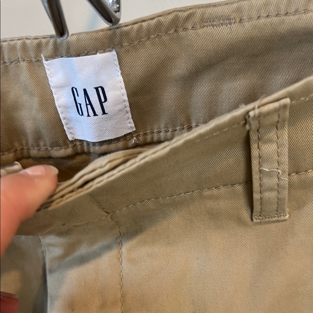 NWT GAP Downtown Khaki Pants - Picture 2 of 8